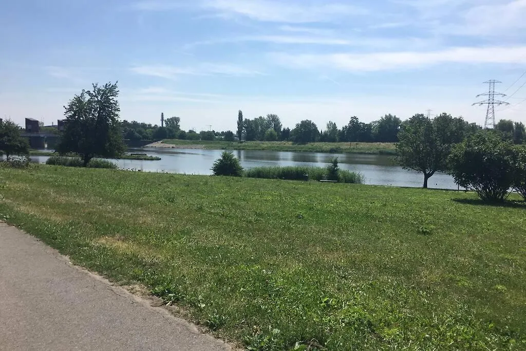 Hidden Gem Garden Apartment Krakow