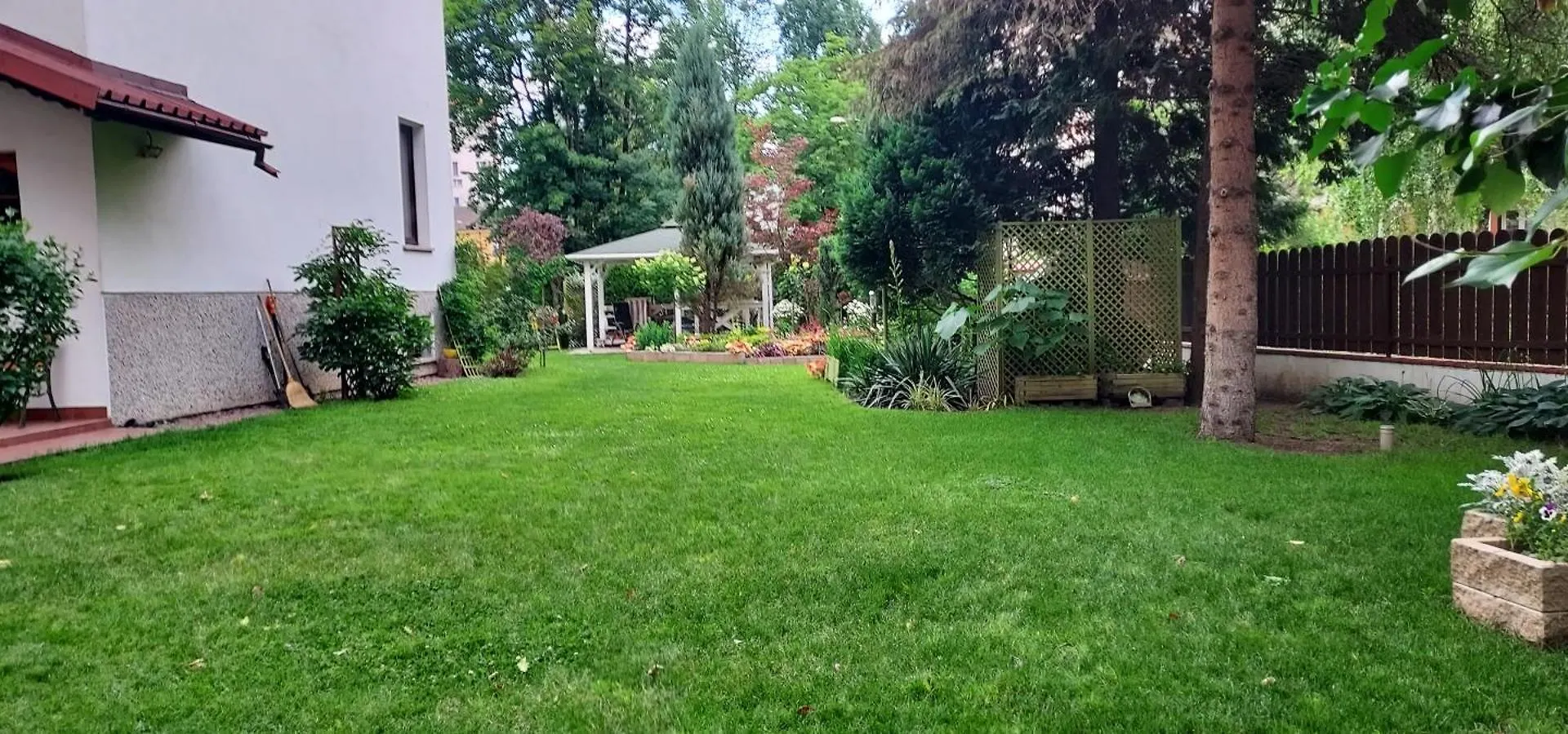 Hidden Gem Garden Apartment Krakow